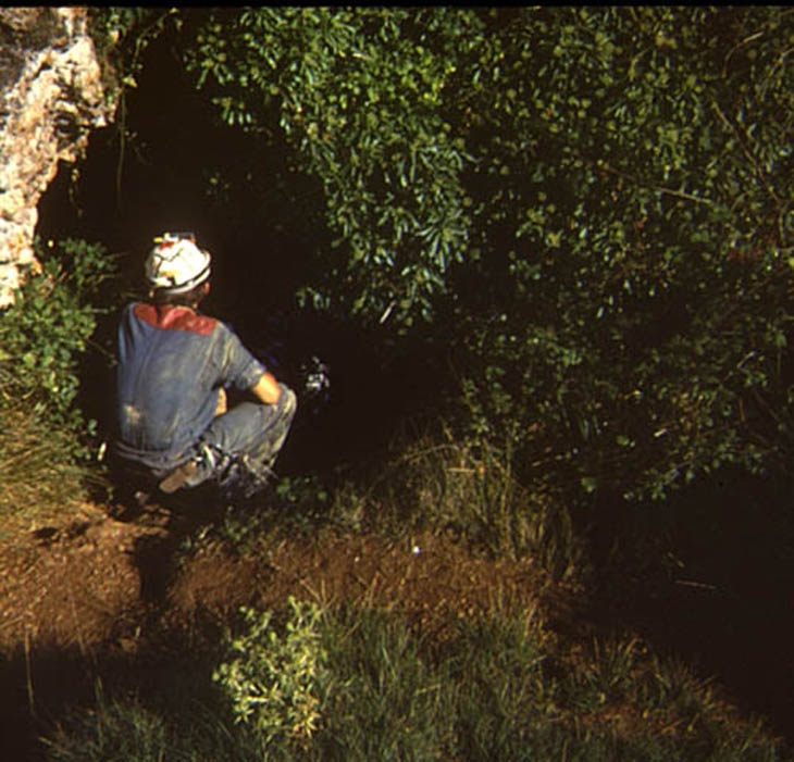 27 Grotte du calel 70