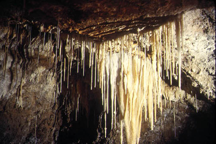 33 Grotte de  La Crouzade 73